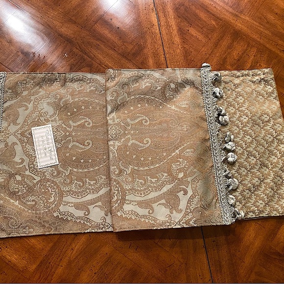 Patricia Spratt Table Linen Set 72” Runner Set of 4 Placemats and 8 Napkins NWT - Picture 6 of 12